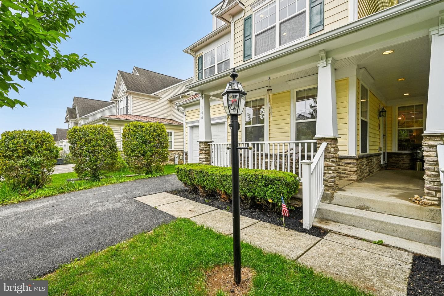 100 Newmarket Court photo 52
