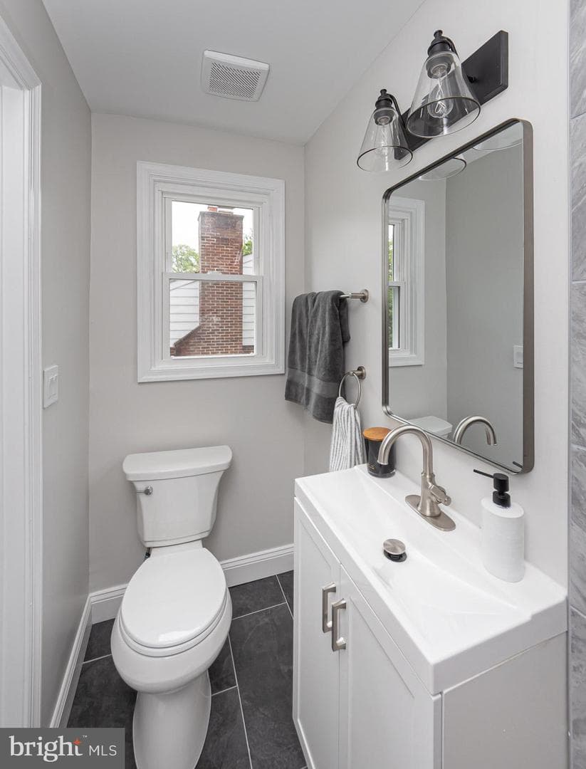 536 Brook Road photo 19