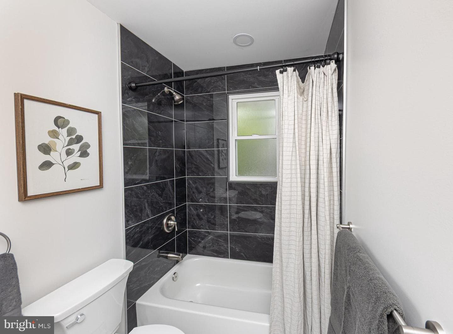 536 Brook Road photo 24
