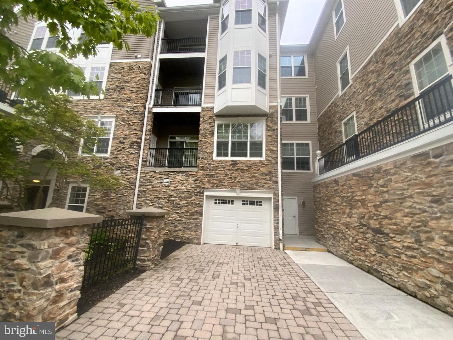 7201 Travertine Drive #201 photo 60