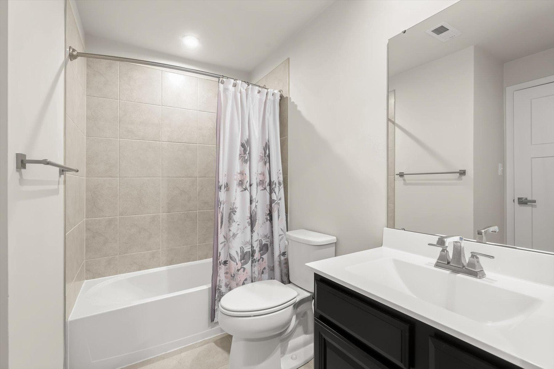 302 Bevington Street photo 7