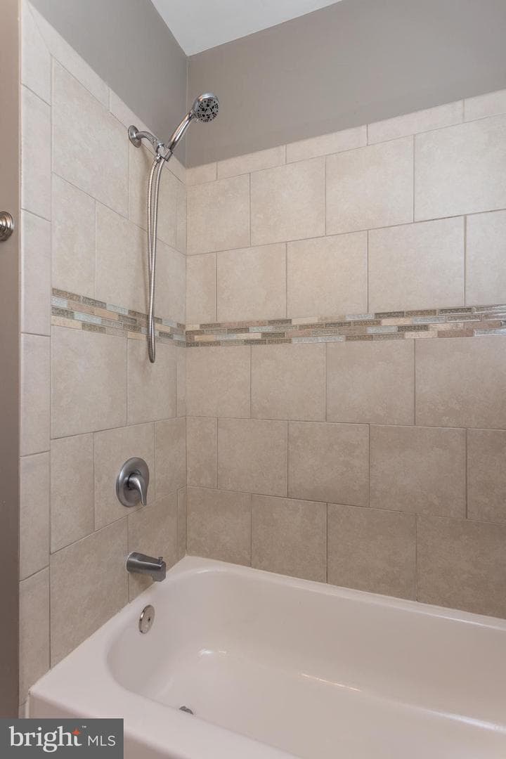4304 Kensington Road photo 18