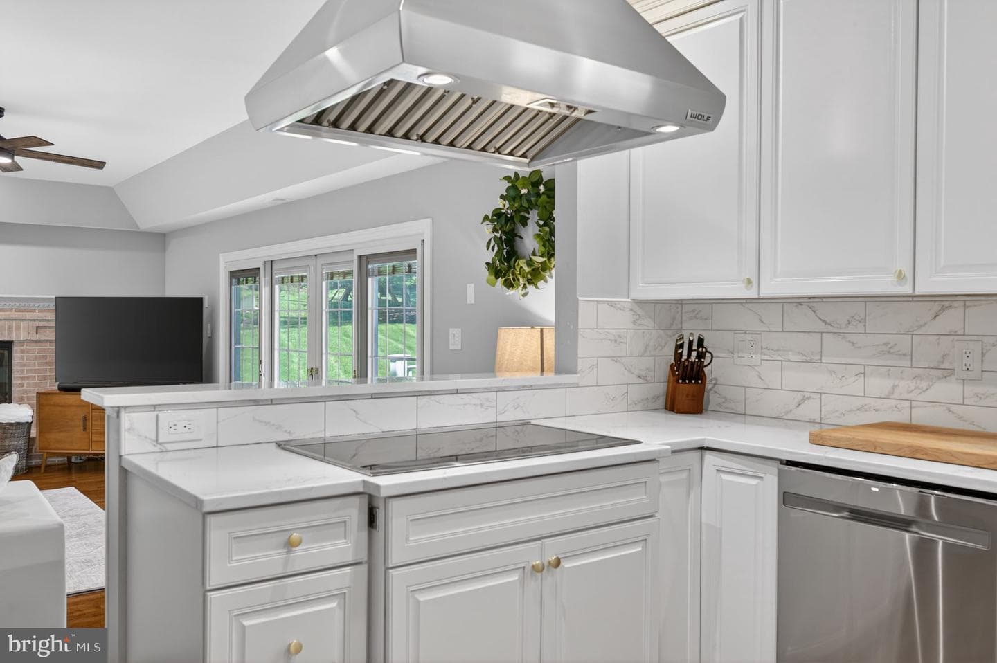 6 Seaberry Court photo 28