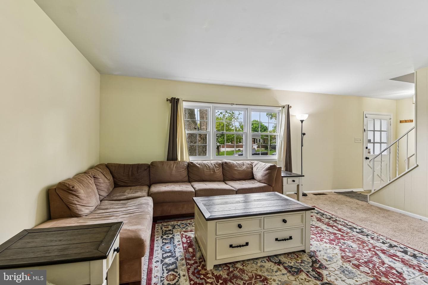 216 Glyndon Drive photo 4