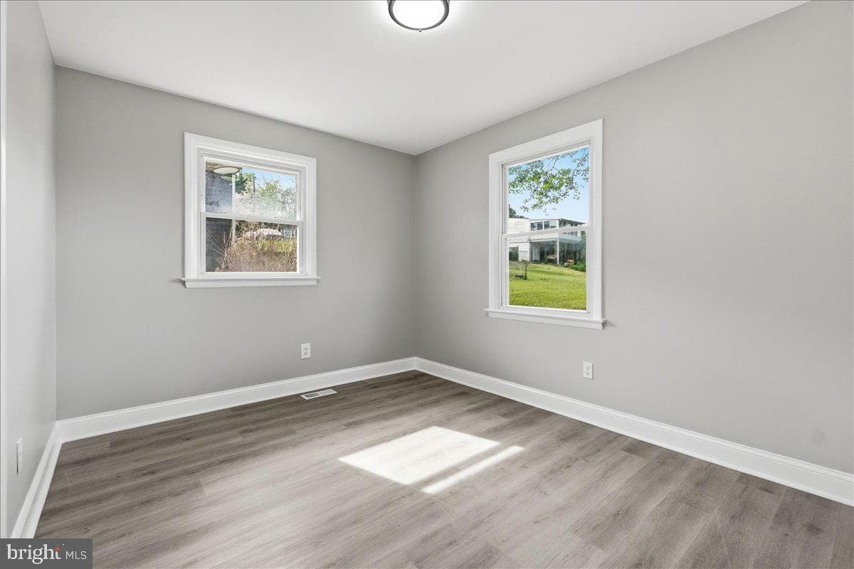 6305 Carlynn Avenue photo 8