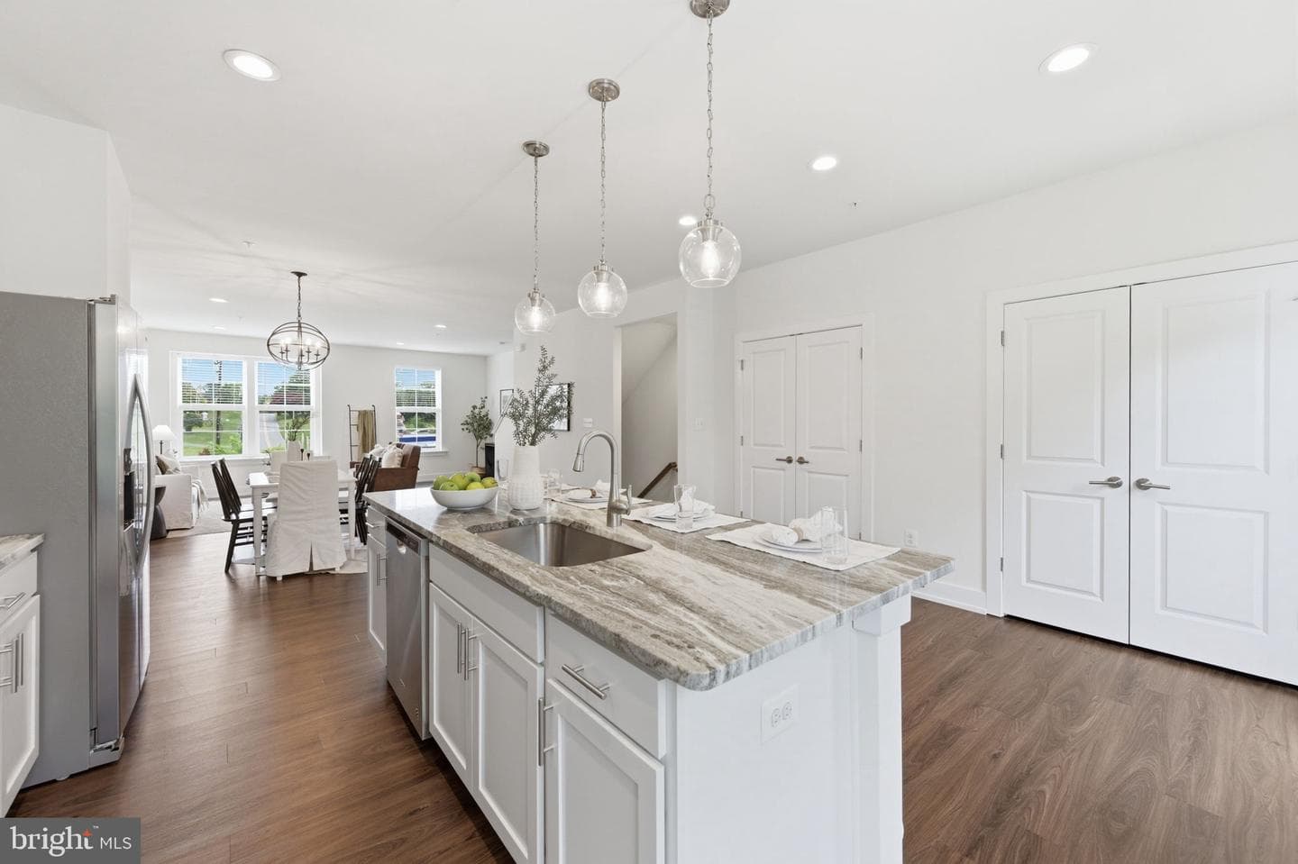 10047 Whitaker Way photo 9