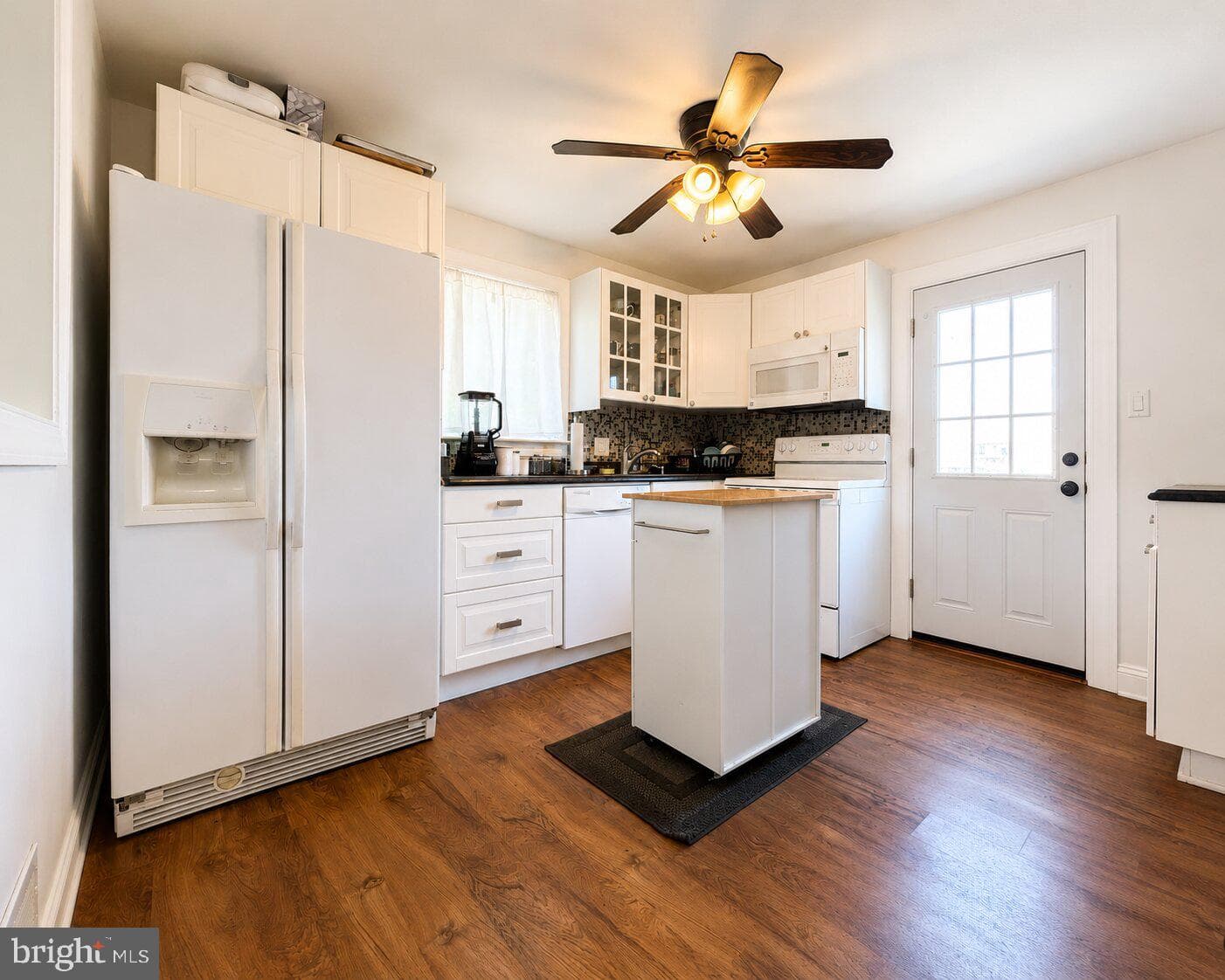 7901 Rolling View Avenue #a photo 5