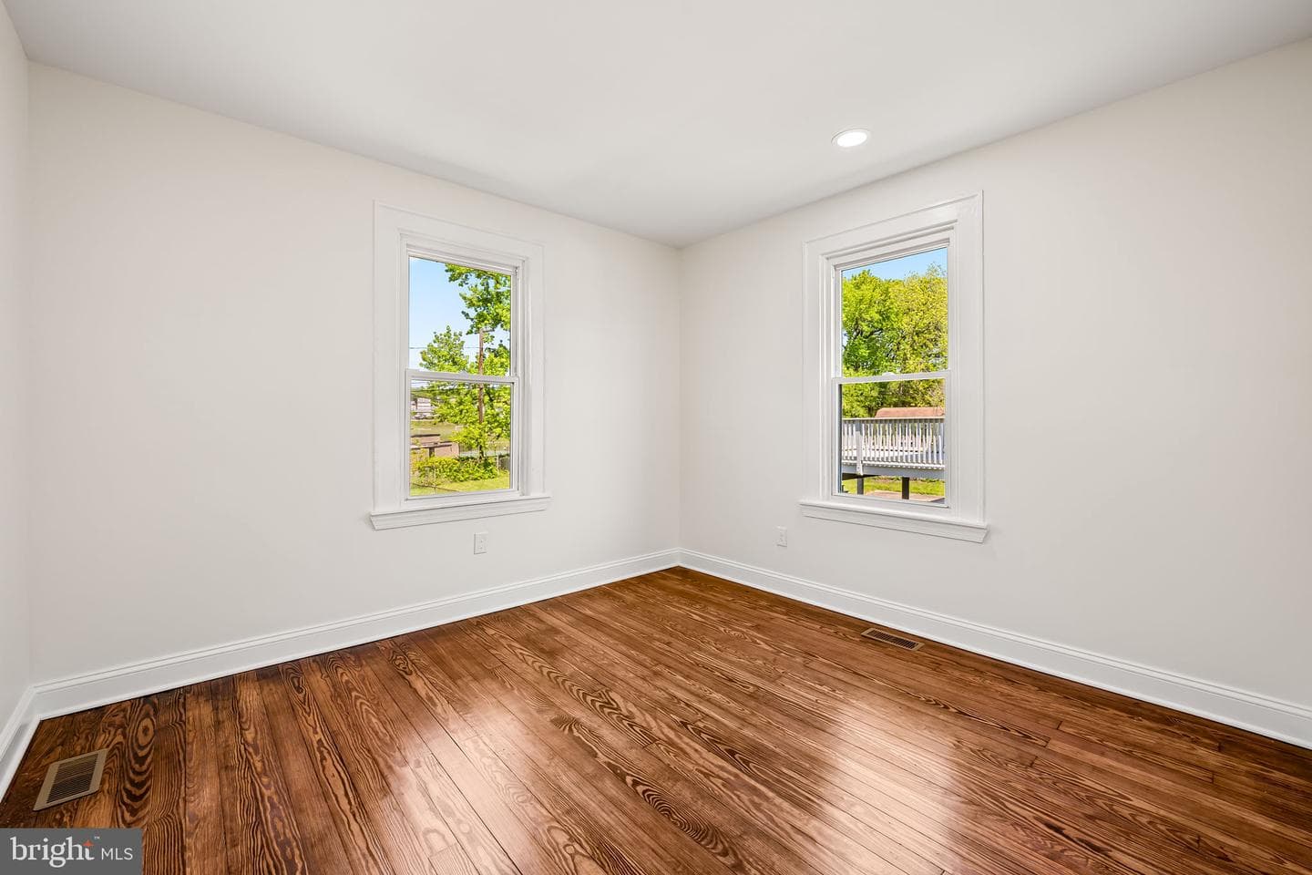 112 Linhigh Avenue photo 24