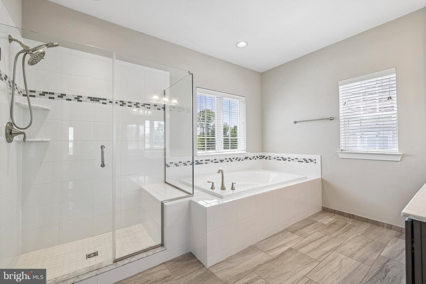 6517 Totteridge photo 33