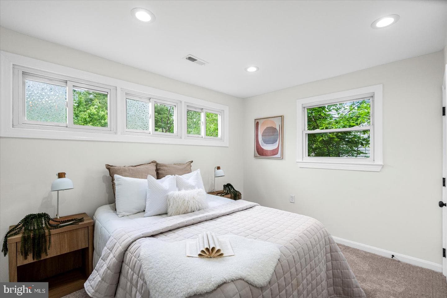 741 Leafydale Ter photo 13
