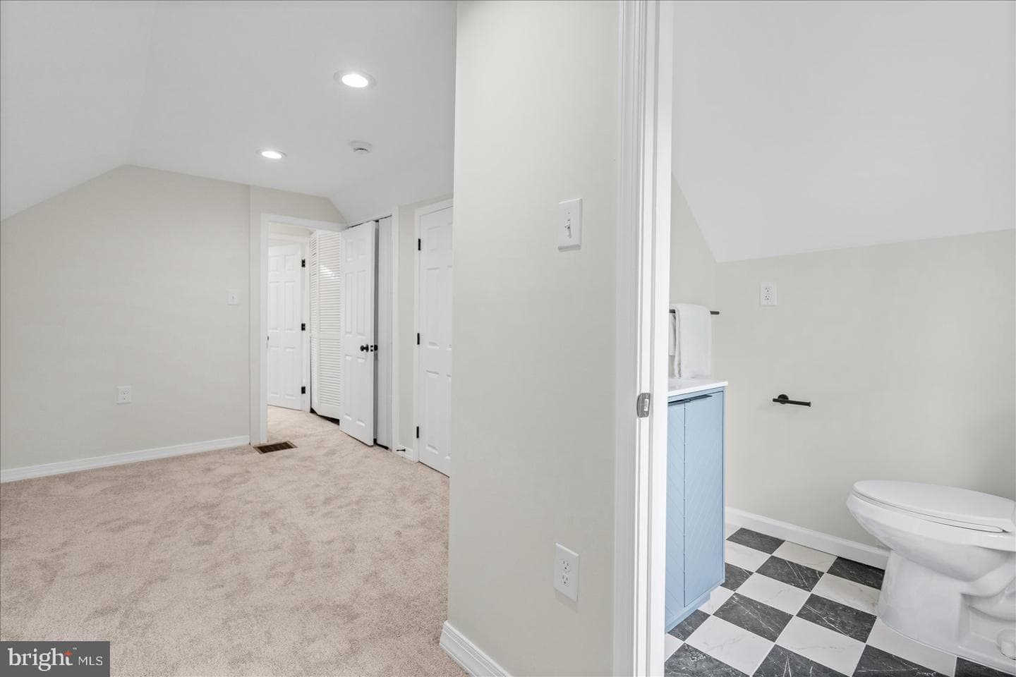 741 Leafydale Ter photo 29