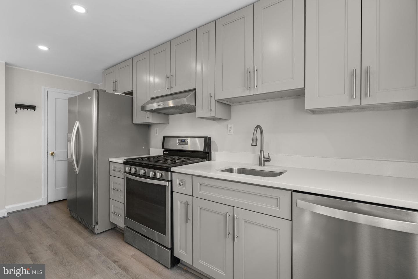1505 Ingleside Avenue photo 13