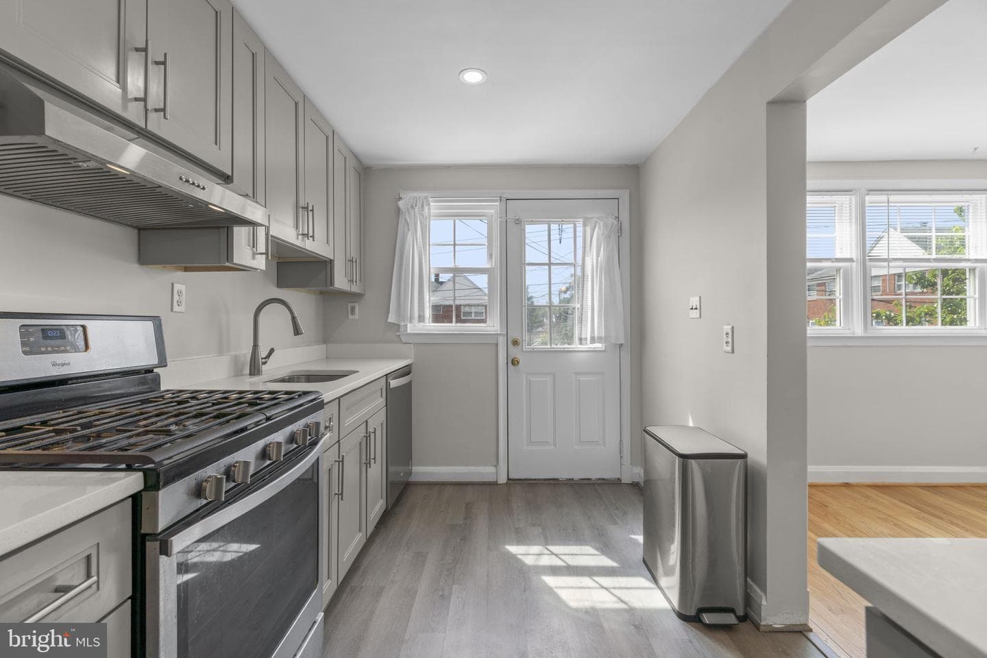 1505 Ingleside Avenue photo 17