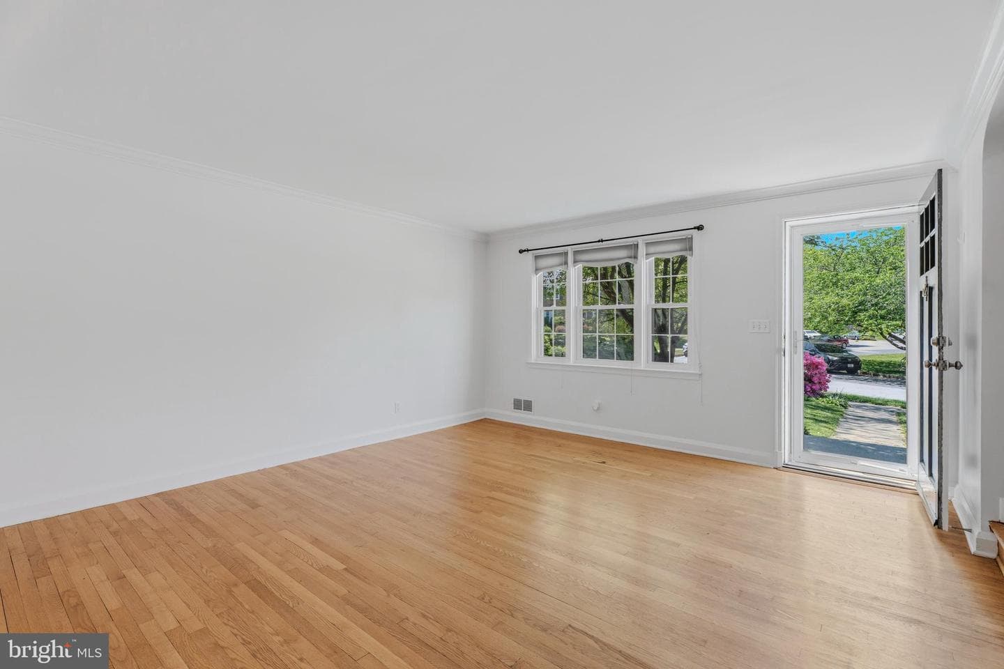 7037 Heathfield photo 11