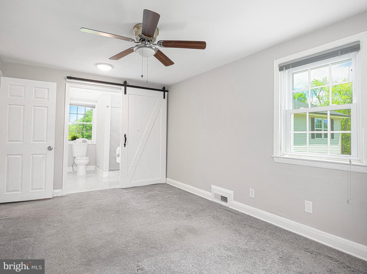 703 Howard Road photo 20