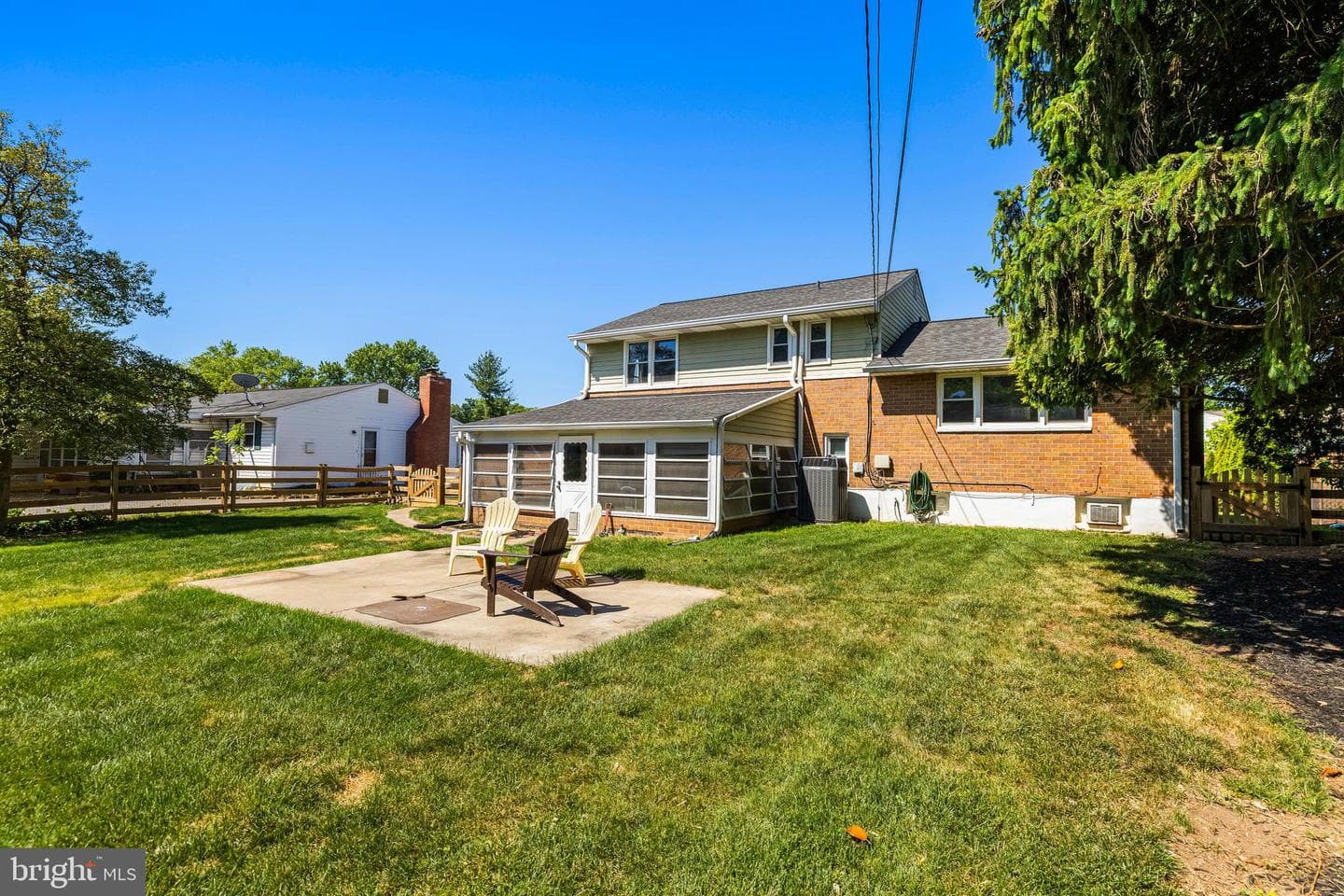 2115 Suburban Greens Drive photo 40