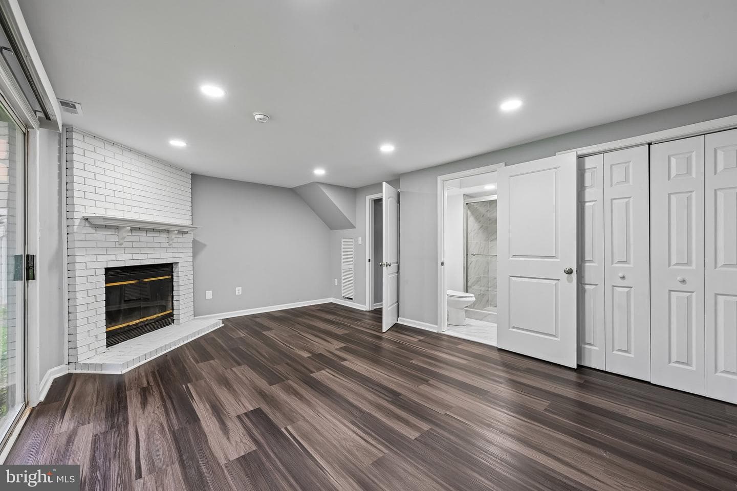 1614 Winding Brook Way photo 10