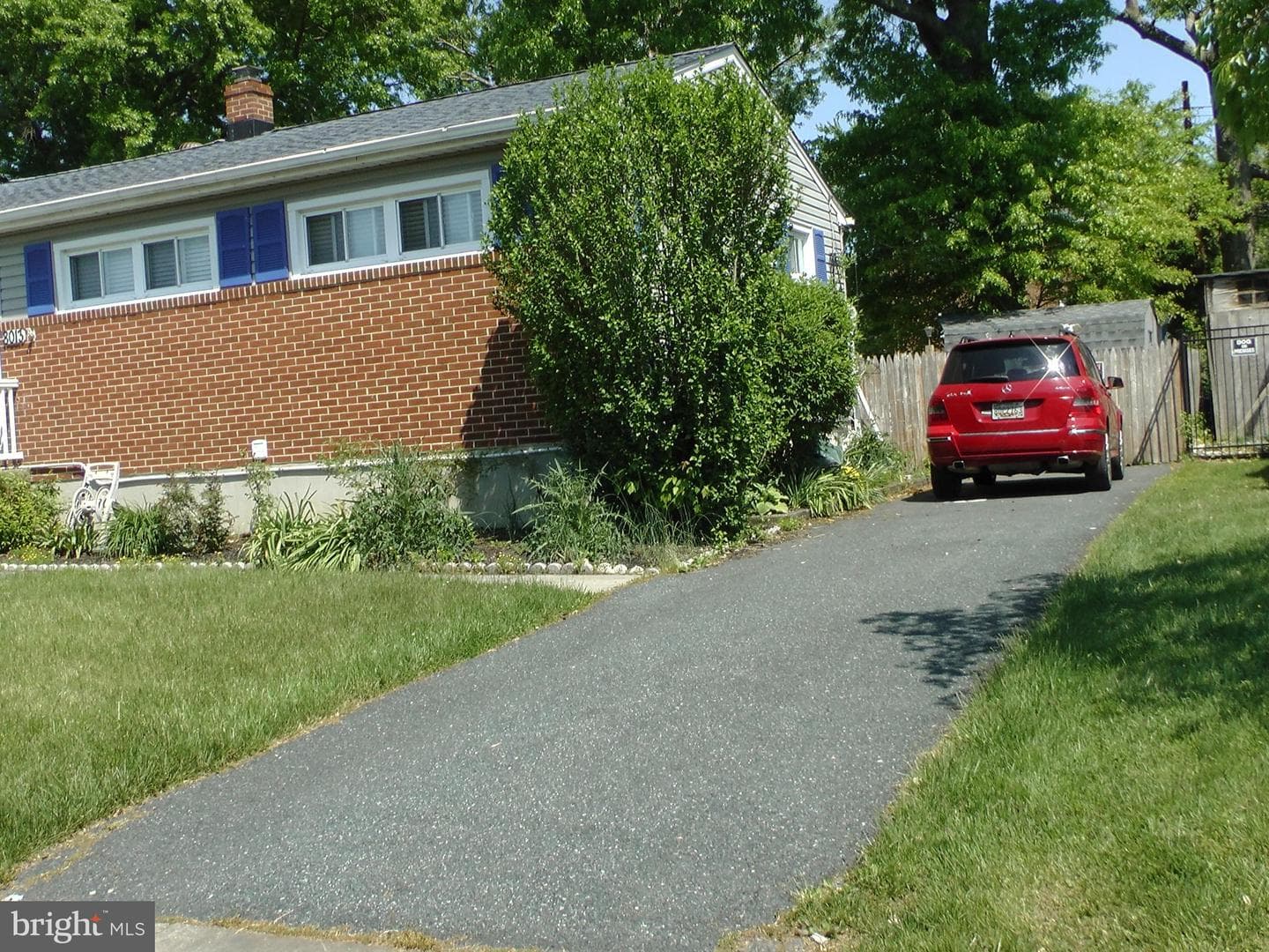 8013 Harris Avenue photo 2