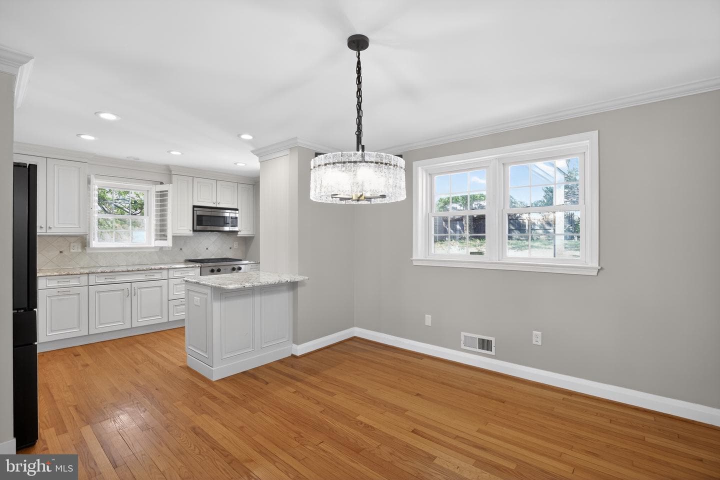 1504 Pickett Road photo 9