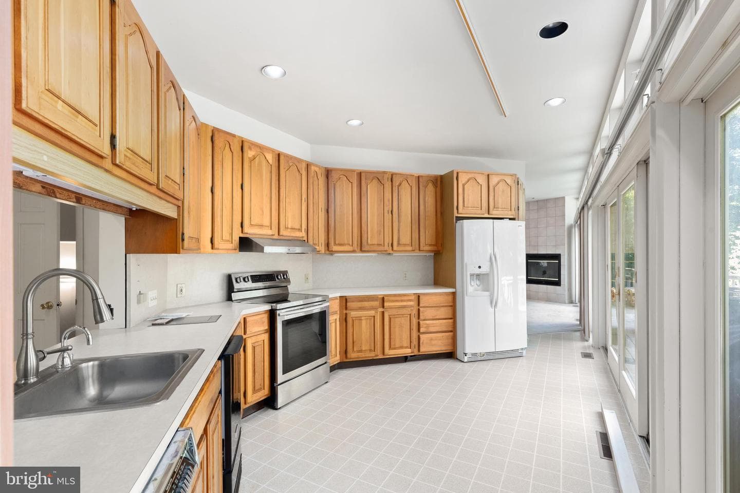824 Upper Glencoe Road photo 11