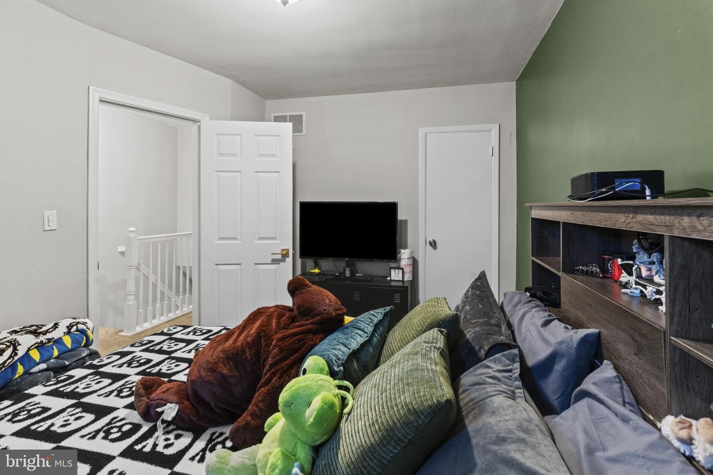 4428 Norfen Rd photo 13