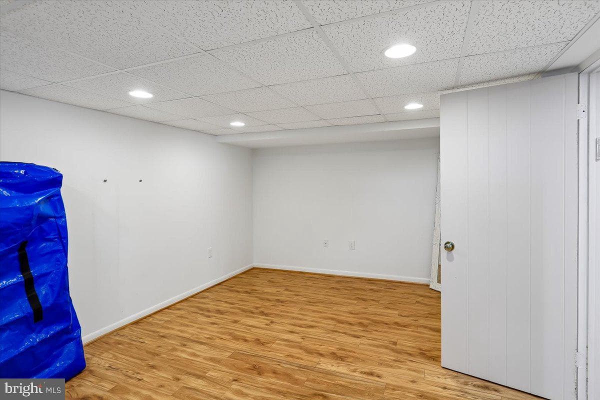 124 W Chestnut Hill Lane photo 30