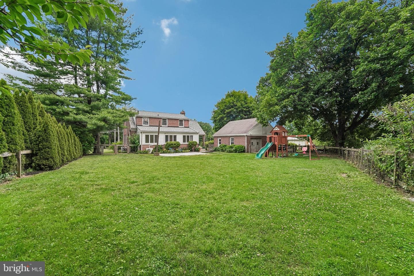 743 Monkton Road photo 32