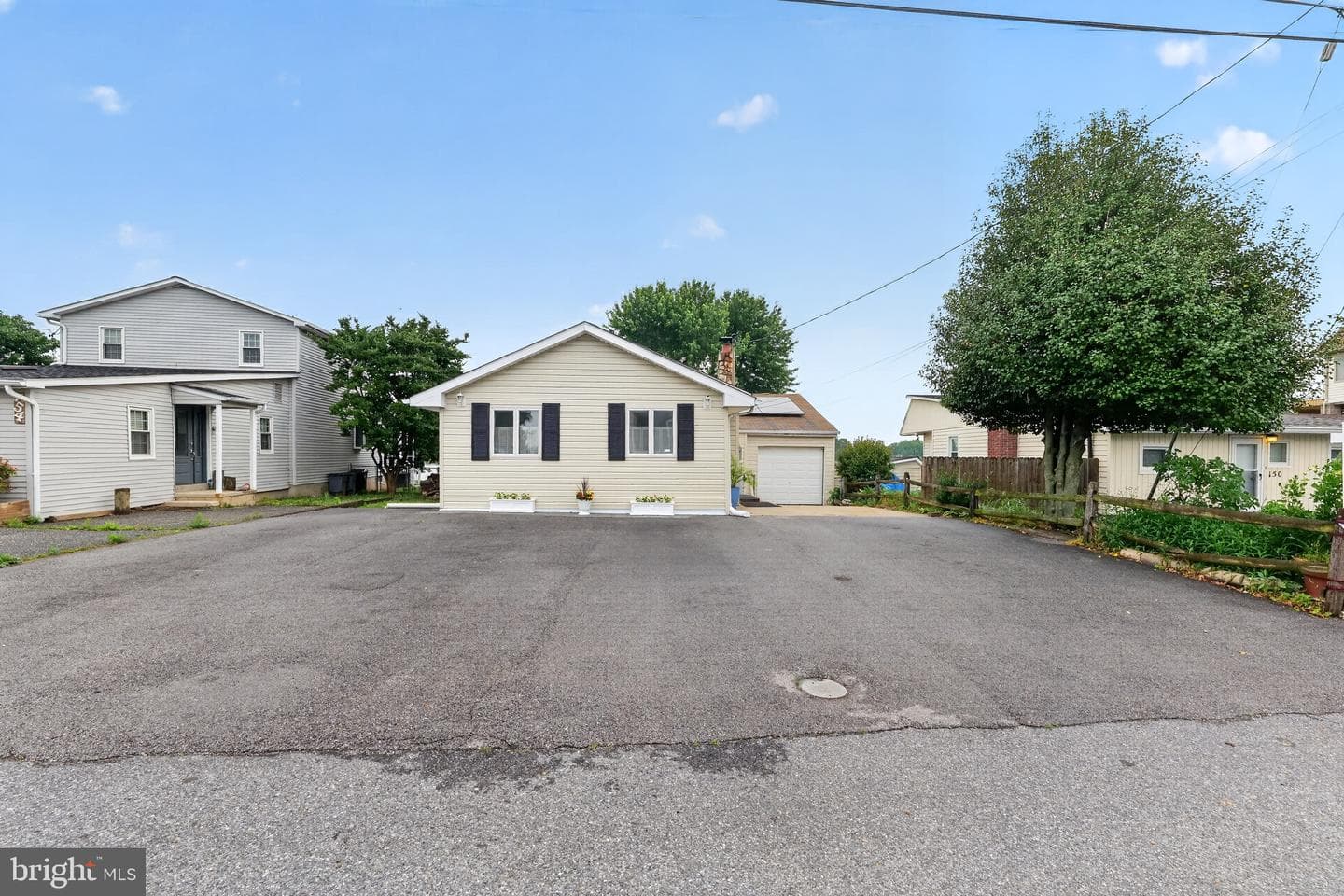 152 Kingston Park Lane photo 45