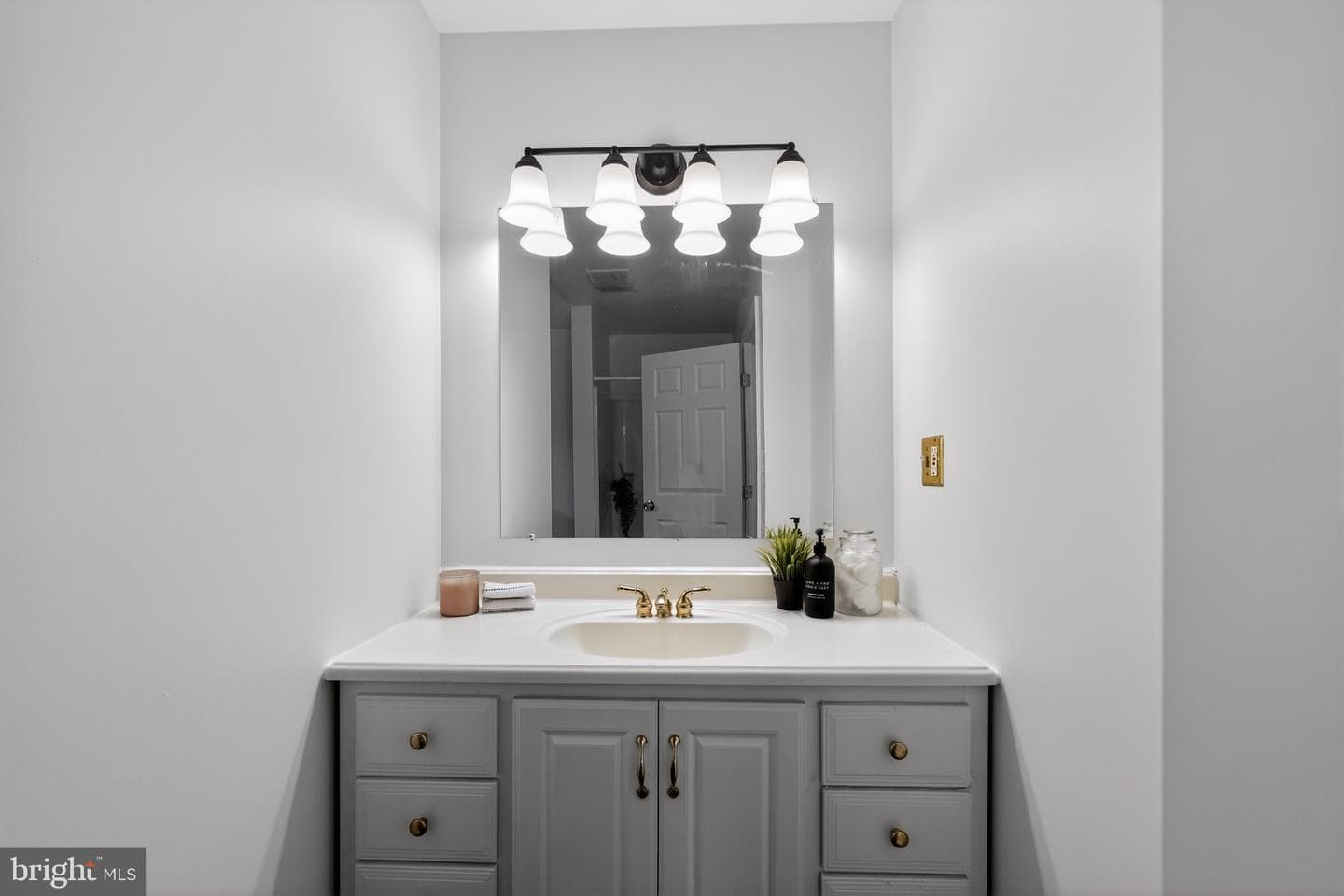 152 Kingston Park Lane photo 48