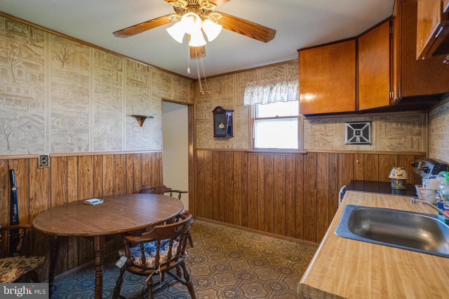 802 Wise Avenue photo 11
