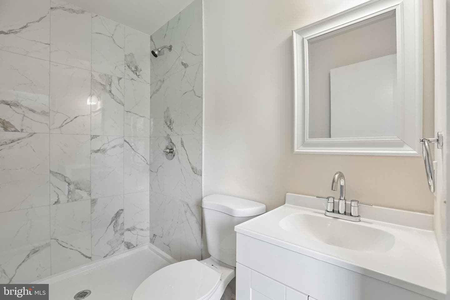 5509 East Avenue photo 24
