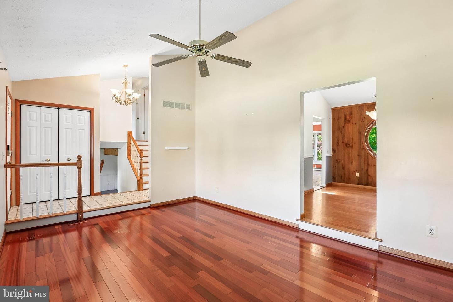 5509 East Avenue photo 6