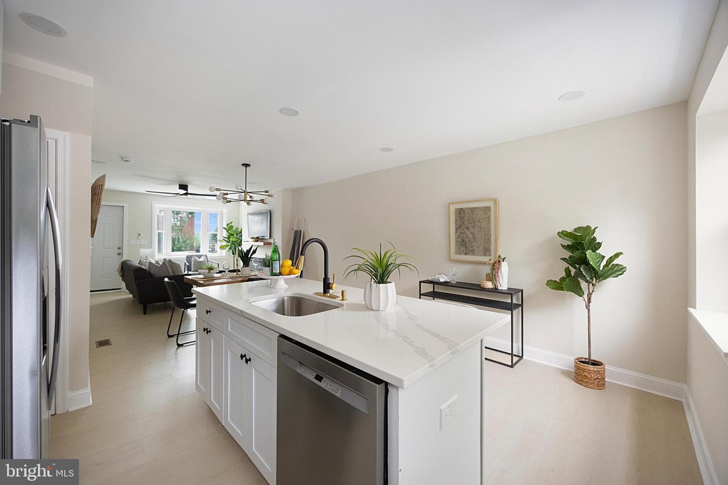 8048 Kavanagh Road photo 16