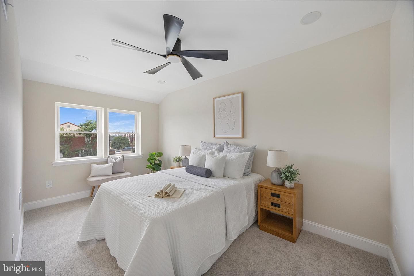 8048 Kavanagh Road photo 25