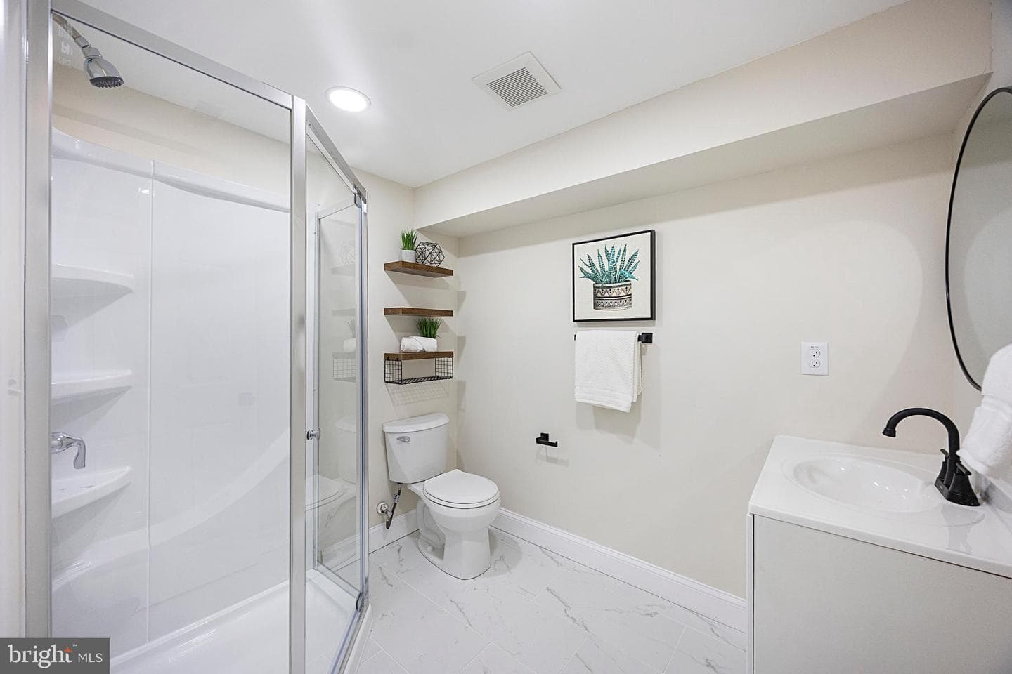 8048 Kavanagh Road photo 33