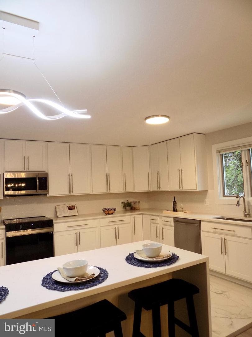 113 Edgewood Road photo 32