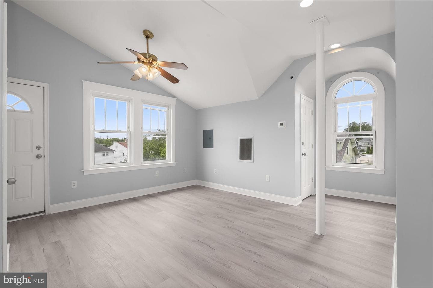 1337 Poplar Avenue photo 39