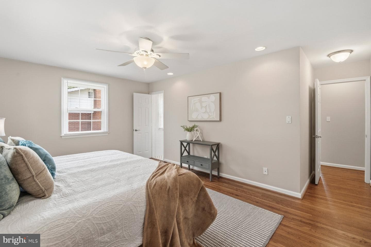 214 Chantrey Road photo 31