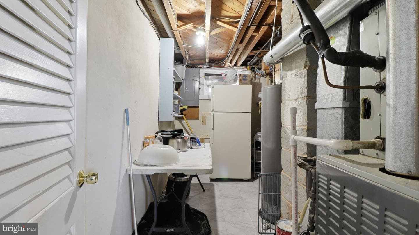 115 Seminary Avenue photo 43