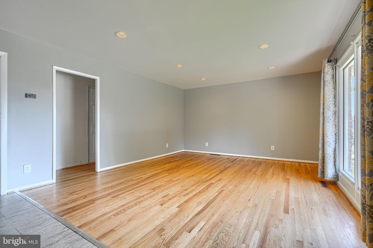 112 Conewood Avenue photo 11