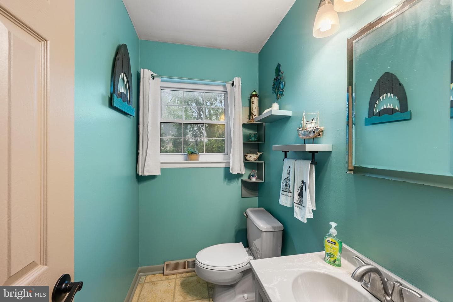 2620 Tulip Avenue photo 10