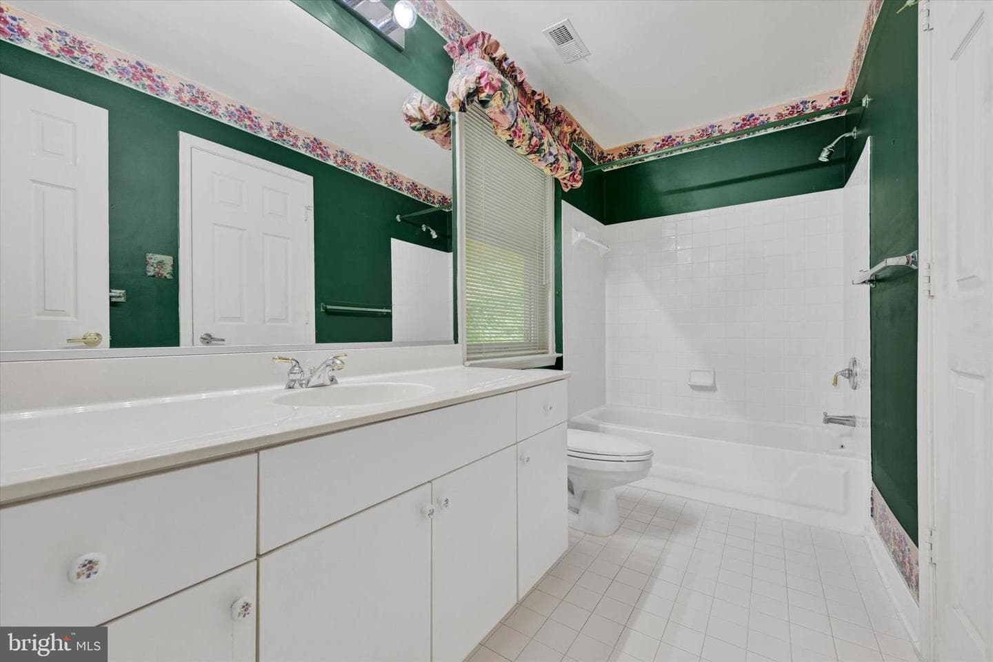 16 Mary Carroll Ct # 16 photo 14