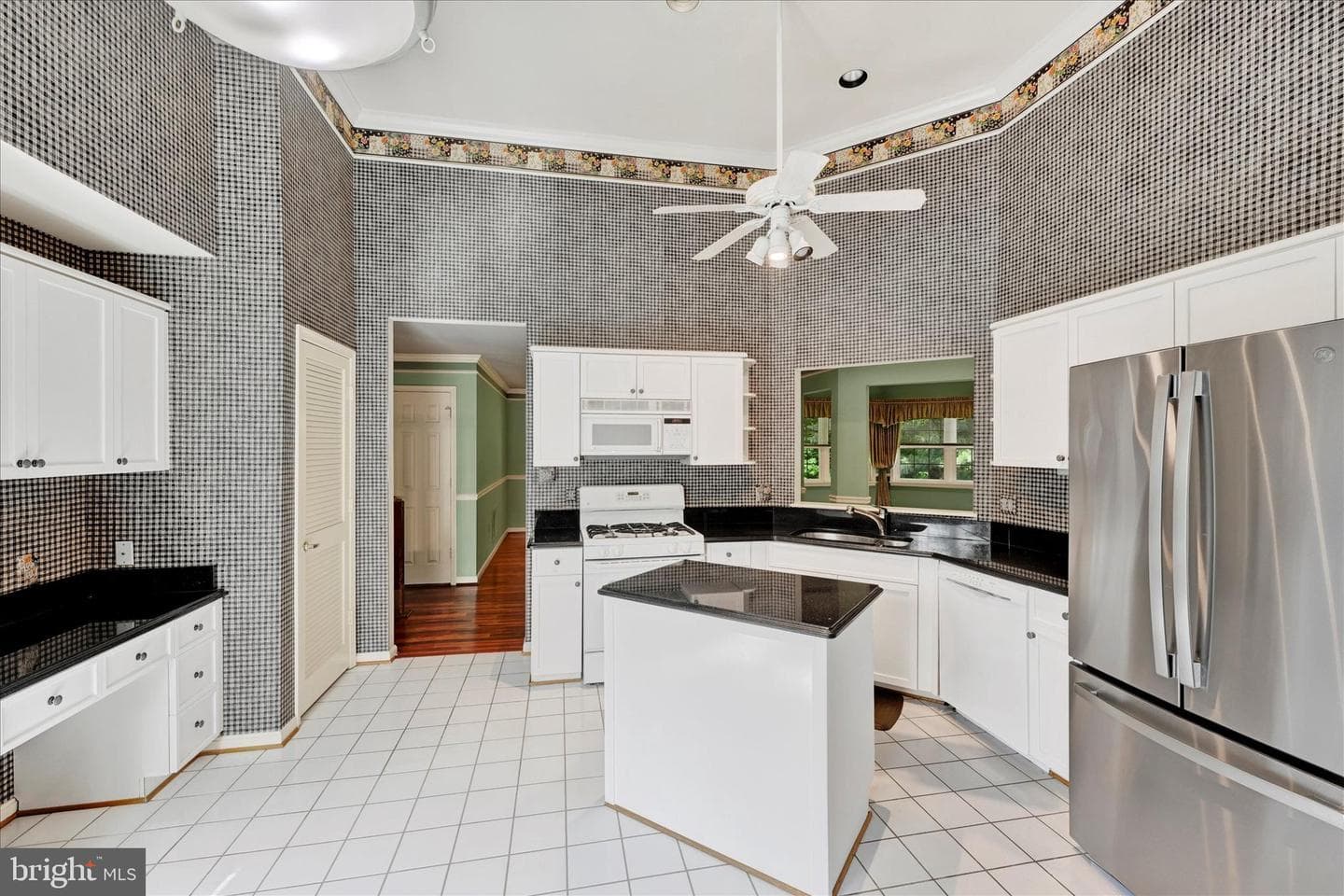 16 Mary Carroll Ct # 16 photo 5