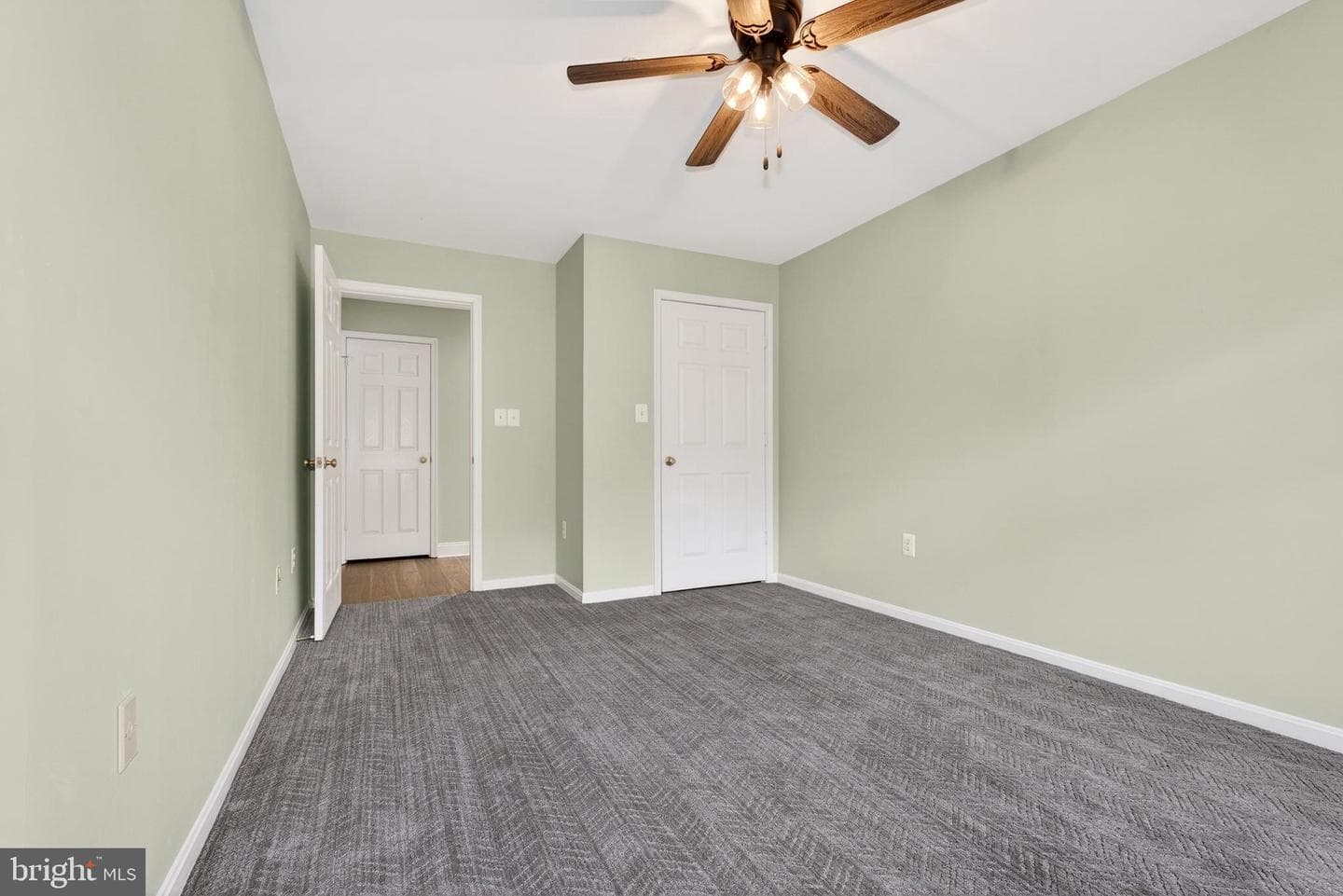 4500 Chaucer Way #101 photo 18