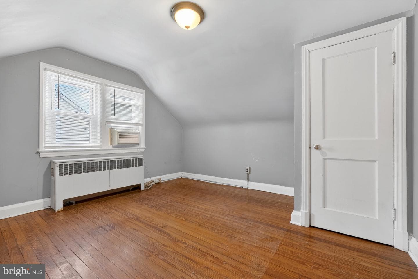 1209 Hilldale Road photo 17