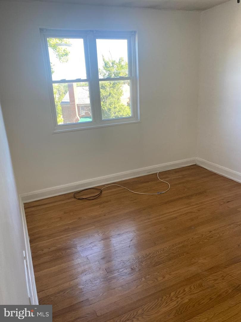 906 Masefield Road photo 14