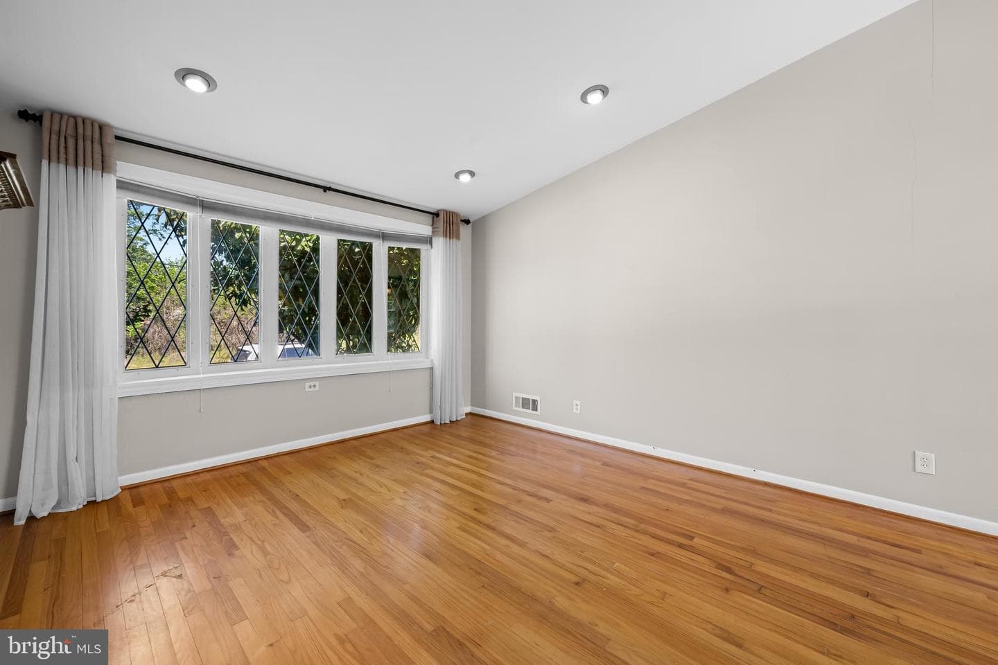 8407 Thornton Road photo 5