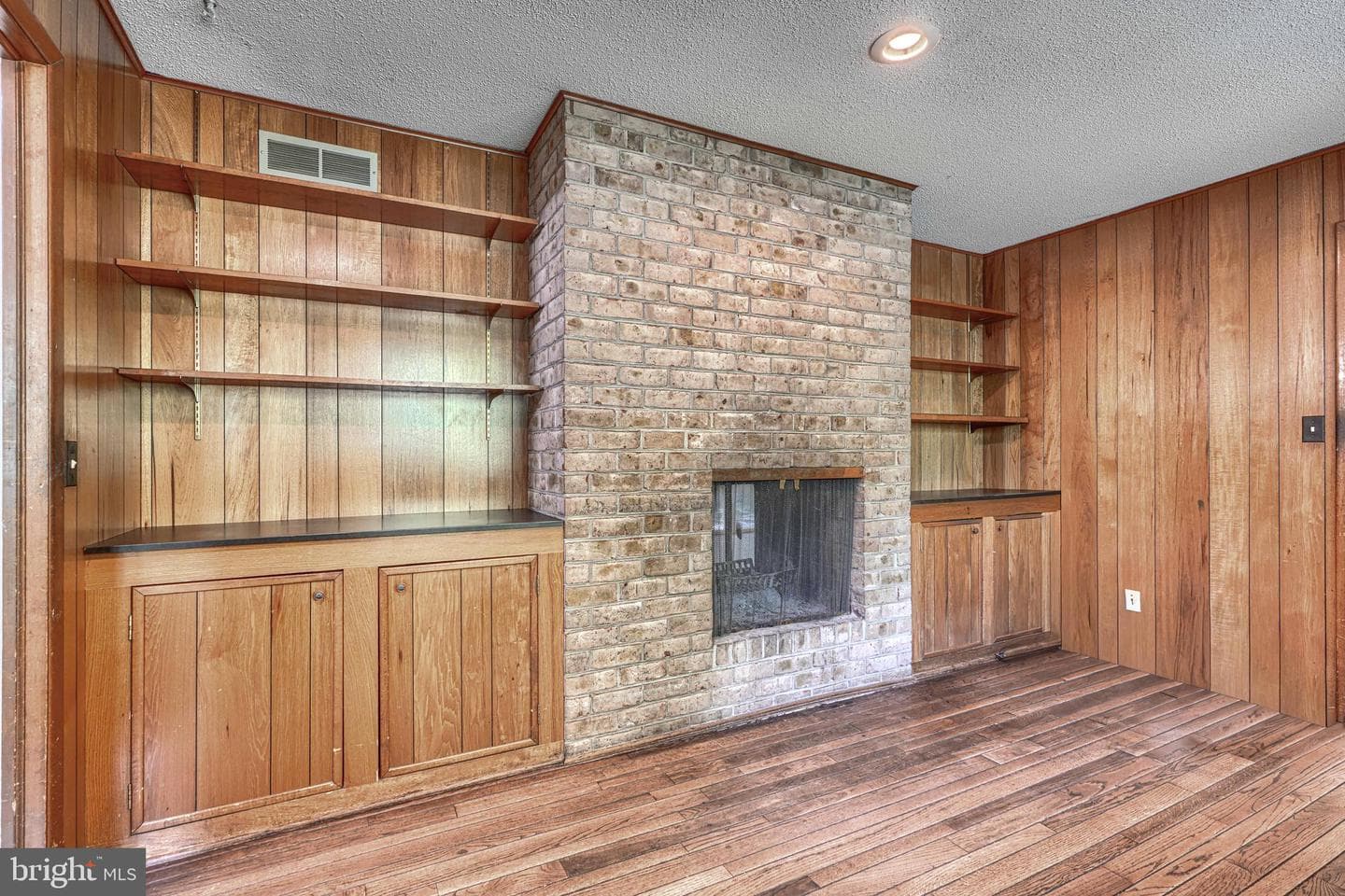 2 Kenmont Court photo 17