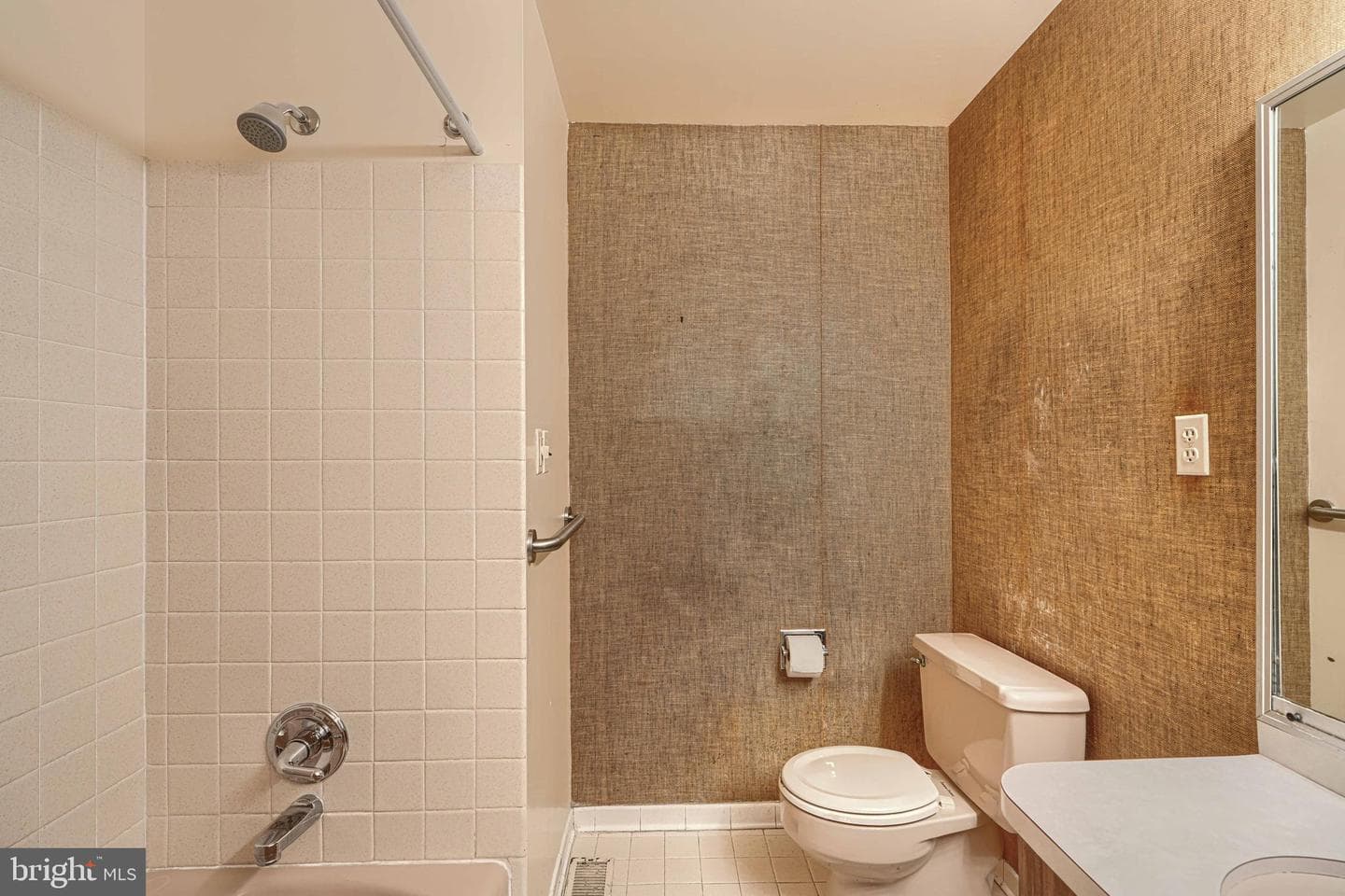 2 Kenmont Court photo 65