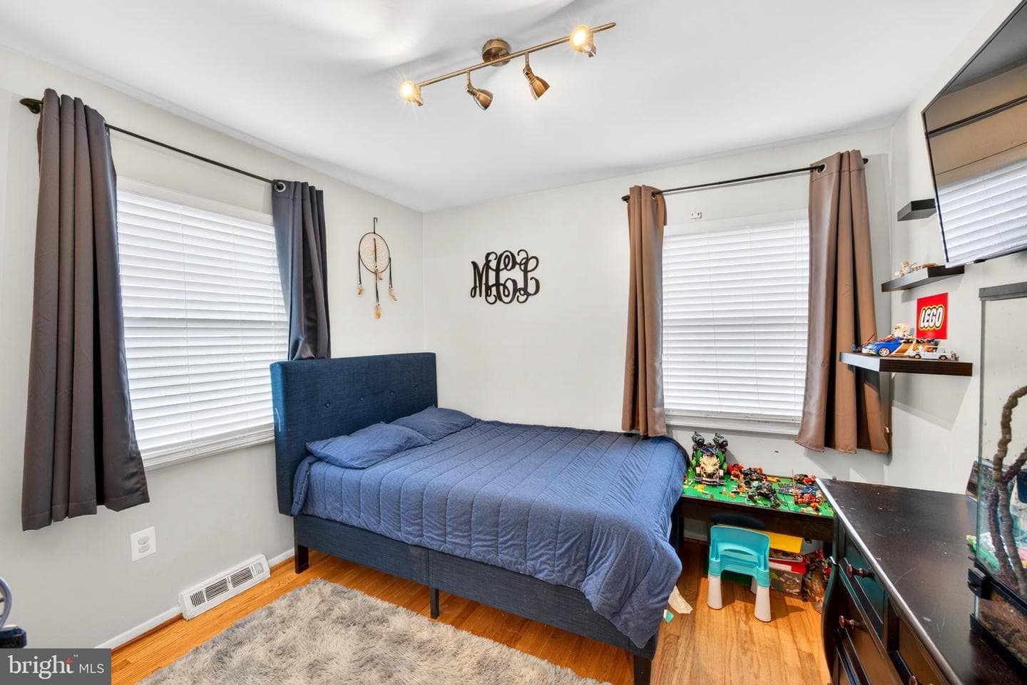315 Osborne Avenue photo 23